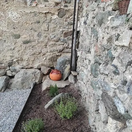 Semesterbostad Casa Vacanze Ricetto Castello Di