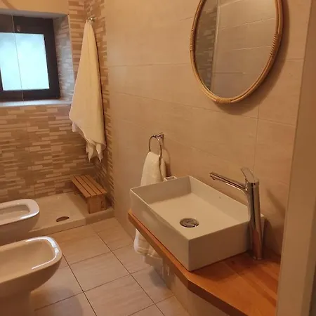 Casa Vacanze Ricetto Castello Di * Roppolo